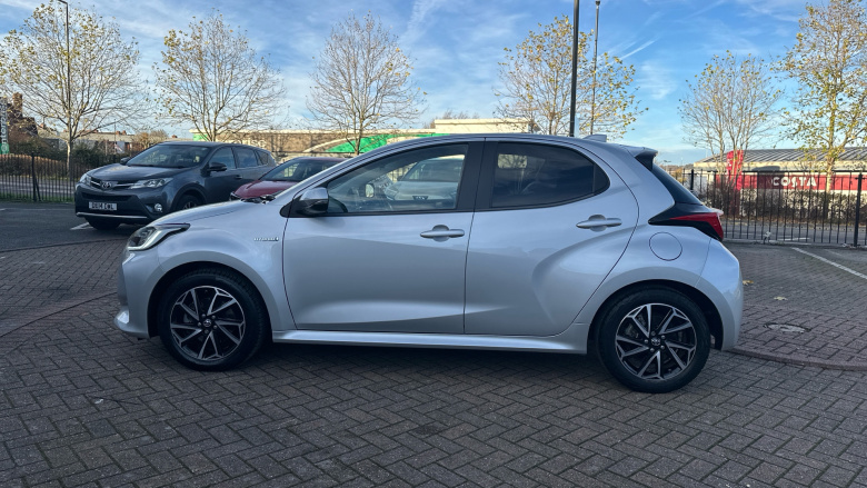 Toyota Yaris 1.5 Hybrid Design 5dr CVT Hybrid Hatchback